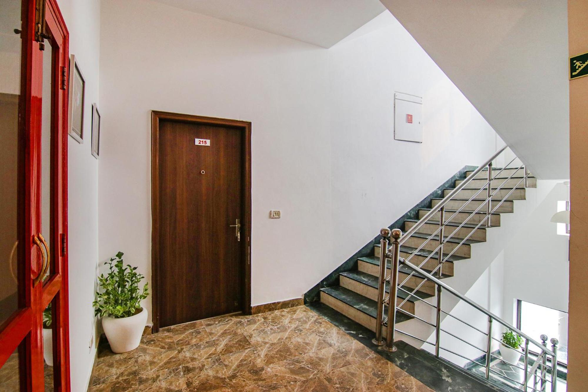 Fabhotel Prime The Rivlet Mg Road Gurgaon Bagian luar foto